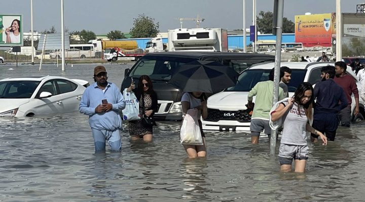 Birleşik Arap Emirlikleri’nde sel felaketi yaşandı!